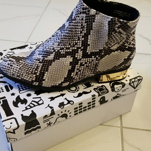 bamboo faux snakeskin booties